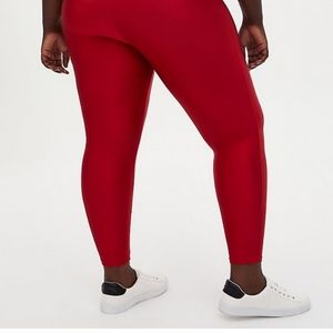 Red shimmering leggings